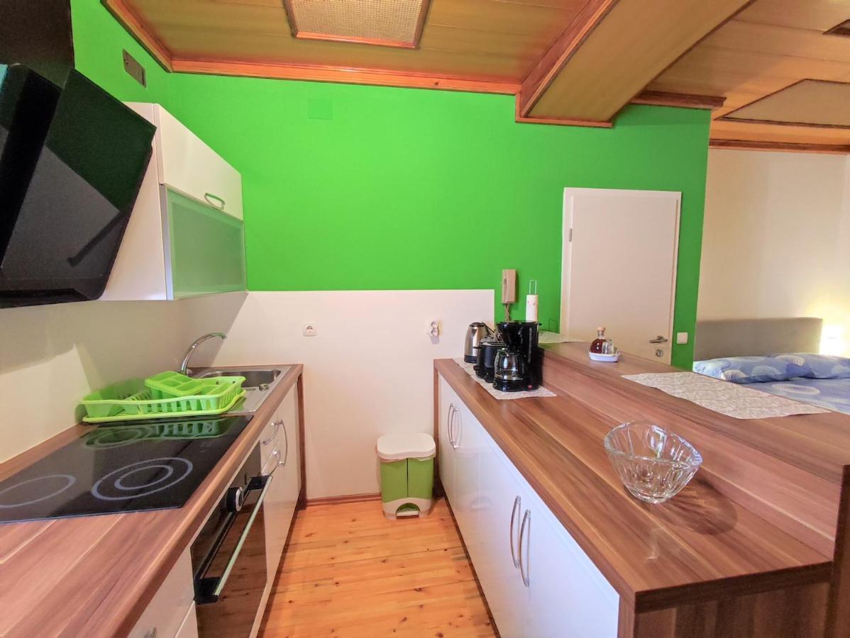 Apartment Mazza ไพราน ภายนอก รูปภาพ